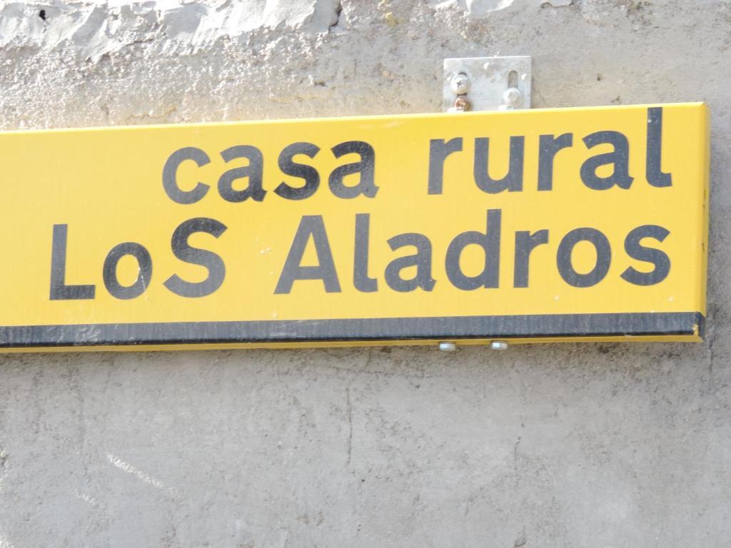 Los Aladros 라 푸에블라 데 발베르데 외부 사진